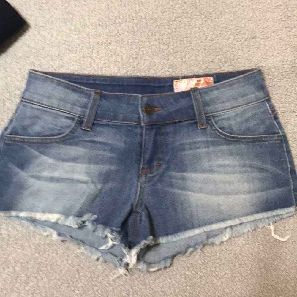 Brand new never worn Siwy denim shorts size 25